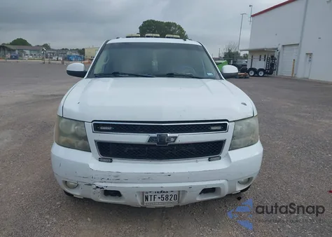 2010 Chevrolet Suburban 1500 Ls from USA, damaged, VIN 1GNUKHE36AR290780